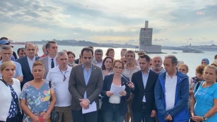 CHP İstanbul İl Başkanlığı'ndan Kız Kulesi’ndeki restorasyon çalışmasına tepki: “Yapı etrafına çekilen restorasyon perdesi acilen kaldırılarak içeride ne işlem yapıldığı derhal kamuoyuna gösterilmelidir”