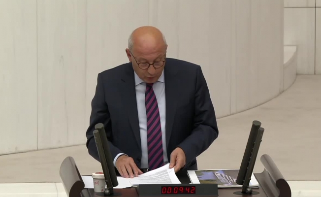 CHP’li Çakırözer, Gezi davasında 18 yıl hapis cezası alan Altınay’ın mektubunu milletvekillerine okudu: “Dünya kamuoyu, Türk yargısının öncelikleri konusunda tamiri imkânsız bazı yargılara varmış durumda”