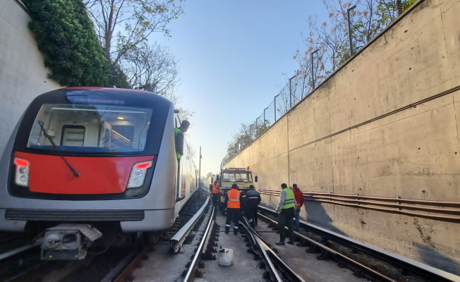 Ankara Büyükşehir'den metro açıklaması: "Rutin hat bakım çalışmaları yapan 'Unimog' aracı sabah saatlerinde raydan çıkmıştır"