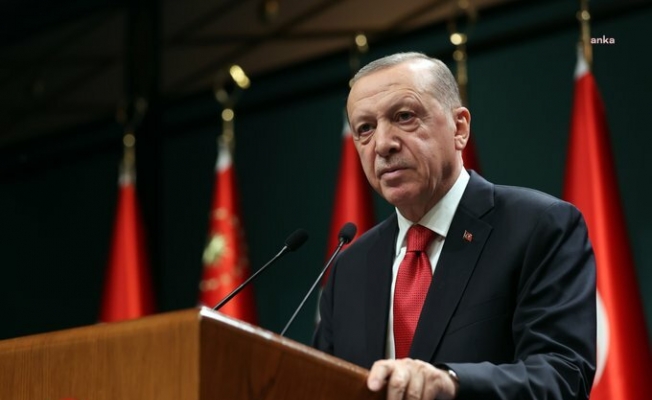 Erdoğan: "Cumhuriyetimizin banisi Gazi Mustafa Kemal'i ebediyete irtihalinin 84. yılında saygıyla yâd ediyorum"