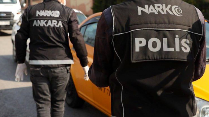 Saygı Öztürk'ten Emniyet Narkotik Suç­larla Mücadele Dairesi'ne: 258 bin kişi gözaltına alındıysa, neden sadece 22 bini tutuklan­dı?