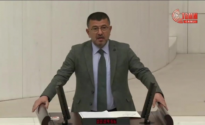 TBMM’de tütün tartışması… Veli Ağbaba: “Sen reisten gizli gizli Marlboro’yu iç ama Adıyaman’ın tütününe yasak getir”