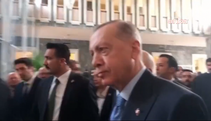 Erdoğan'dan 'asgari ücret' açıklaması: 'Beklemeye devam'