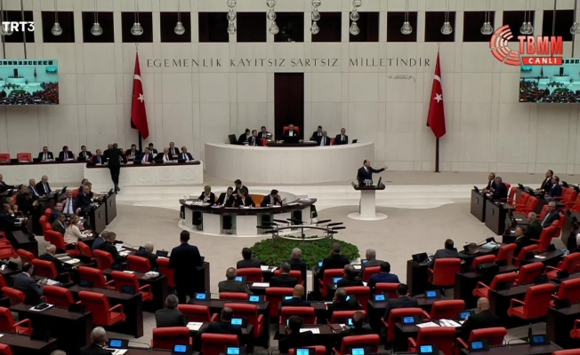 TBMM Genel Kurulu’nda, İYİ Parti Milletvekili Örs’ün yaralanması ile sonuçlanan kavga, “Önüne bak” tartışmasından çıktı