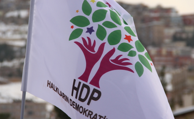 AYM, HDP'nin Hazine yardımı hesabına geçici bloke konulması kararı verdi