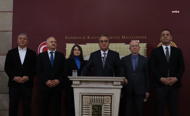 Bülent Tezcan, “Anayasa Değişikliği Tutum Belgesini” paylaştı: "Başını örtenin de açanın da güvencesi biziz"