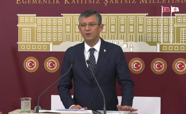 CHP'li Özel, Bakan Soylu'nun danışmanı Emin Şen'in dosyasını açtı; Emniyet ve Jandarma'nın resmi hesaplarını gösterdi...: "Eminimsi’nin arka cebinde geziyor bu hesaplar"
