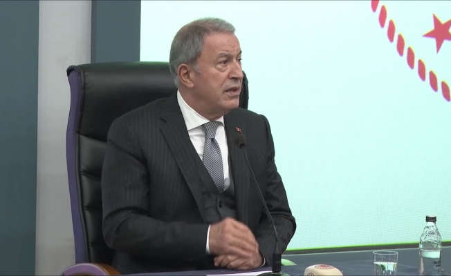 Hulusi Akar'dan Yunanistan'a: "Güvendiğiniz dağlara kar yağmadan aklınızı başınıza alın, yanlış hesap Ankara'dan döner"