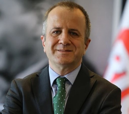 CHP Ankara Milletvekili Okan Konuralp, TBMM'de kaydını yaptırdı: "Türkiye’de dezenformasyonun merkezi olmuş bir iktidar medyası, bir İletişim Başkanlığı var. RTÜK ve Basın İlan Kurumu’nu saymıyorum bile"