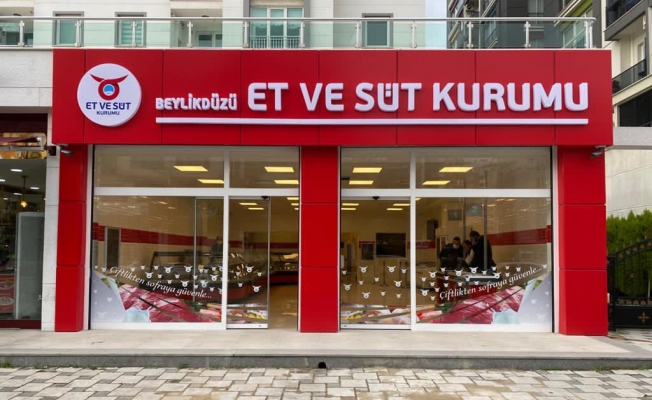 Et ve Süt Kurumu, Adana Et Kombinası'nda hayvana yapılan işkenceye ilişkin sorumluların "işten el çektirildiğini" duyurdu