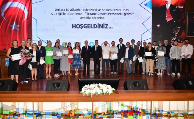 ABB'den istihdam garantili eğitim: Eczane destek personeli için sertifika töreni düzenlendi