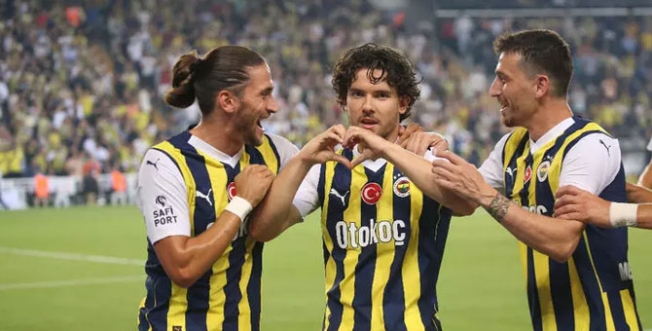 Fenerbahçe Zimbru’yu farklı yenerek tur kapısını araladı