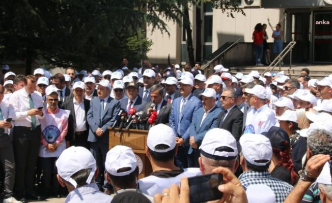 Türkiye Kamu Sen Genel Başkanı Önder Kahveci: "25 milyon vatandaşımızın hiçbir sorununun tartışılmadığı toplu sözleşme görüşmesine katılmayacak, yetkili konfederasyonun bu vebaline seyirci olmayacağız”