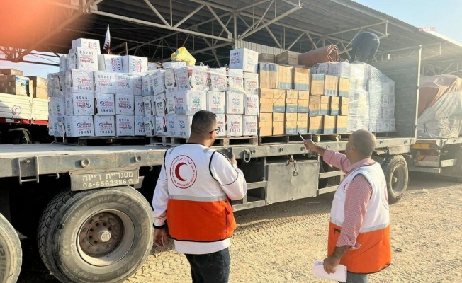 İsrail, ABD'nin tanıdığı 30 günlük süreden önce Gazze'ye yardım ulaştırmak için uğraştığını açıkladı