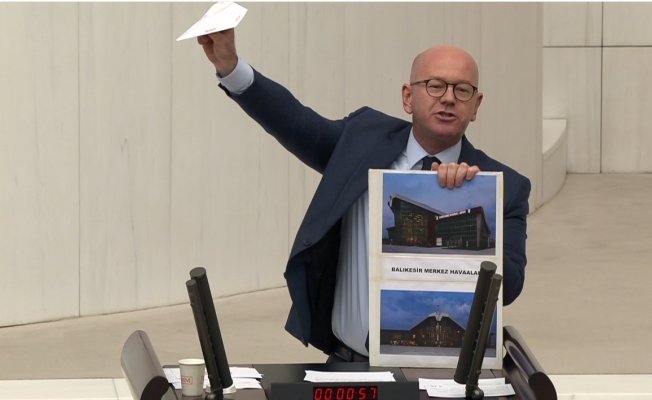 CHP’li Sarı: “Balıkesir TK 10 Uçağı Meclis Genel Kurulu’nda Uçtu"