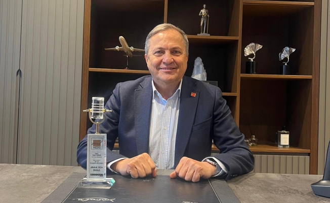 CHP'nin Aralık Ayının En Başarılı Milletvekili Ödülünü Aldı! CHP'nin Aralık Ayının En Başarılı Milletvekili Ödülünü Aldı!