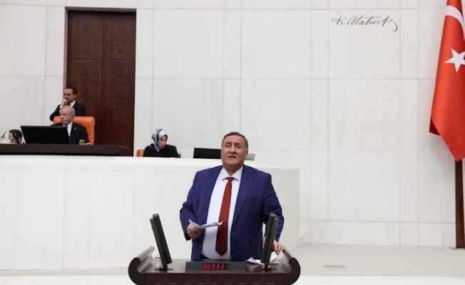 Gürer: “Çiftçinin Borcu 5 Yılda 7 Katına Çıktı!" Gürer: “Çiftçinin Borcu 5 Yılda 7 Katına Çıktı!"