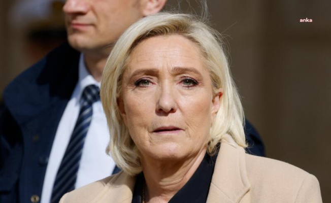 Fransa’da aşırı sağcı Le Pen zimmetine para geçirme suçundan  hüküm giydi: 2027 seçimlerine katılamayabilir