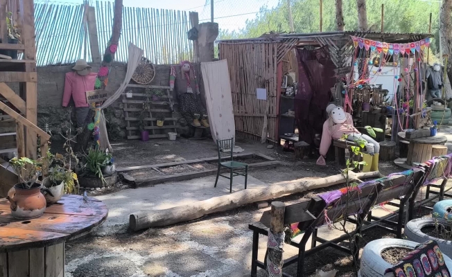Osmaniyeli öğretmen, pandemi döneminde okulunda oluşturduğu 'Açık Hava Sınıfı' projesiyle dünyanın en iyi 50 öğretmeni arasına girdi