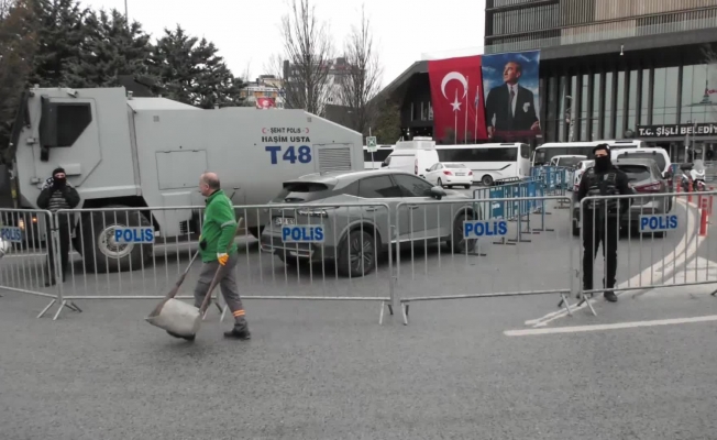Şişli Belediyesi'ne Kayyum Polis Eşliğinde Geldi...