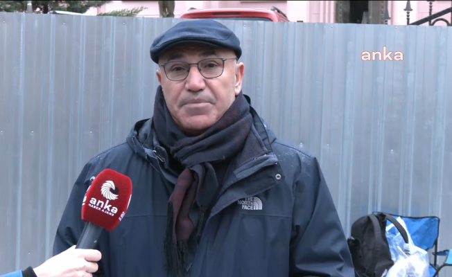 Mahmut Tanal’ın "Özgürlük ve Adalet" Nöbeti: "Açıkça Uyarıyorum, Bu Baskıcı Uygulamalarla Ne Bizi Susturabilirsiniz Ne De Halkımızla Aramıza Duvar Örebilirsiniz"