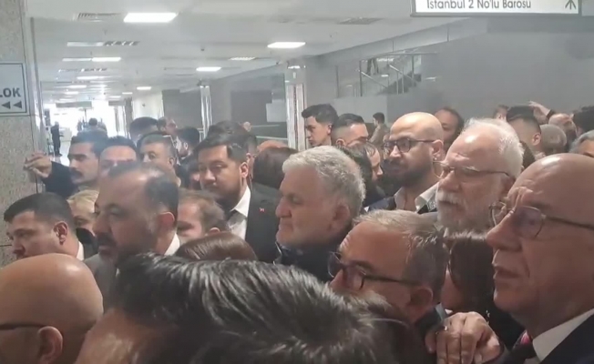 Ümit Özdağ'ın "Cumhurbaşkanına hakaret" suçlamasıyla yargılandığı dava başladı