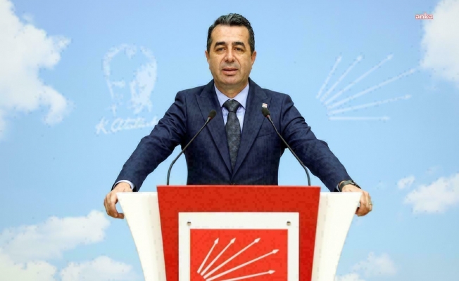 Erhan Adem: "22 yıldır bu ülkede ne bayram eden çiftçi ne de günü kutlanabilen bir tarım kaldı"