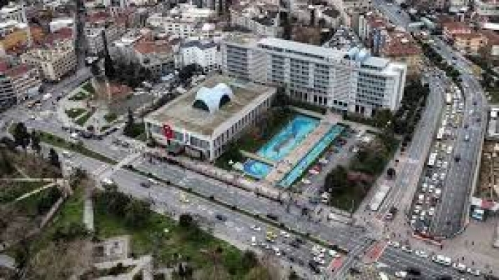 Gazetecilerden “İBB finanse ediyor” paylaşımlarına suç duyurusu