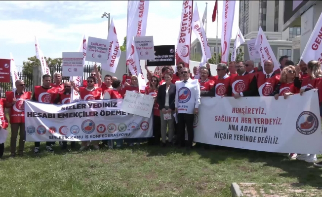 Sağlık personelleri, Sağlık Bakanlığı önünde toplandı... Genel Sağlık İş Sendikası Genel Başkanı: "Toplu sözleşme masalarında orta oyun sergilenmektedir"