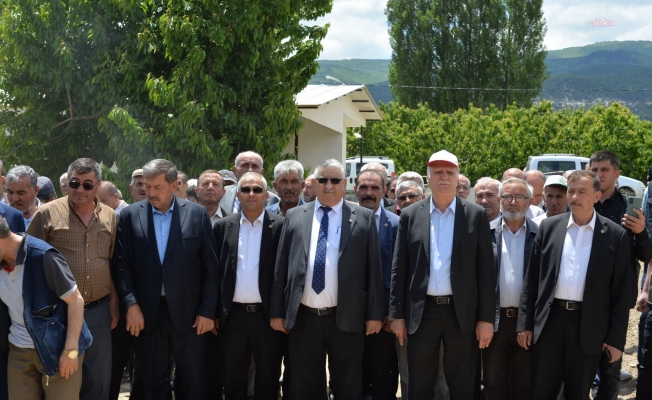TZOB Genel Başkanı Şemsi Bayraktar: 6 Şubat depremi gibi 65 vilayetimizde büyük bir don felaketiyle karşı karşıya kaldık