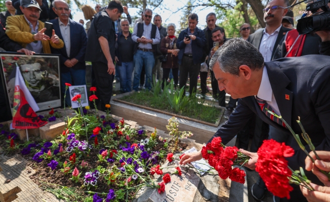 "Üç Fidan" anılıyor... CHP Genel Başkanı Özel: "Deniz Gezmiş'in durduğu yerde durmaya devam ediyoruz"