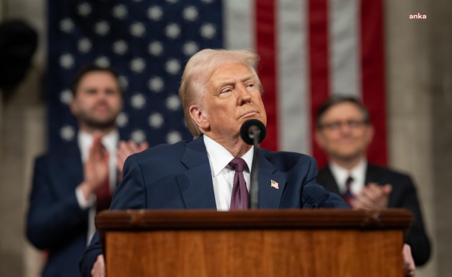 ABD Başkanı Trump: "Beyaz Saray'ın her iki tarafına, iki güzel bayrak direği dikeceğimi duyurmaktan büyük onur duyuyorum”