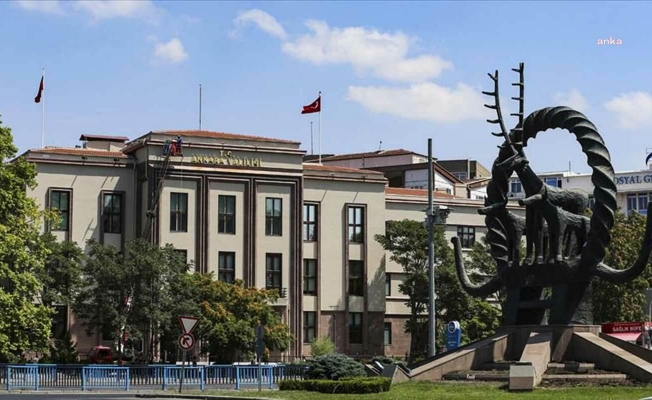 Ankara'da bayram trafiğine karşı kamyon yasağı... Kamyon ve tırların Antalya ve İzmir yönünde seyretmesi 6 Haziran Cuma saat 11.00'e kadar yasaklandı