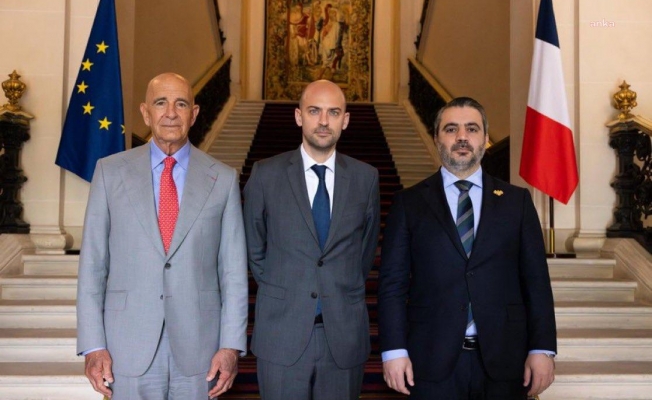 Fransa Dışişleri Bakanı Barrot, Suriye Dışişleri Bakanı Şeybani ve ABD'nin Suriye Özel Temsilcisi Barrack, Paris'te bir araya geldi