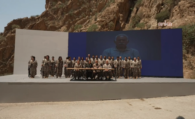 PKK'lı bir grubun silah bırakma töreni Casene Mağarası önünde gerçekleşti
