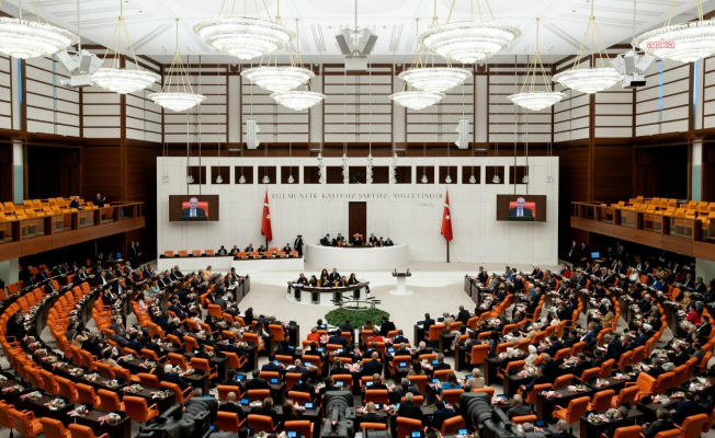 Zeytinliklerin madencilik faaliyetlerine açılmasını da öngören kanun teklifinin ilk 18 maddesi TBMM Genel Kurulu'nda kabul edildi