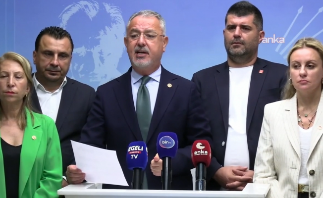 CHP milletvekilleri ve PM üyeleri sahada... İzmir'de konuşan Cumhur Uzun: İnsanlarının çektiği çileye son vermek için yola çıktık