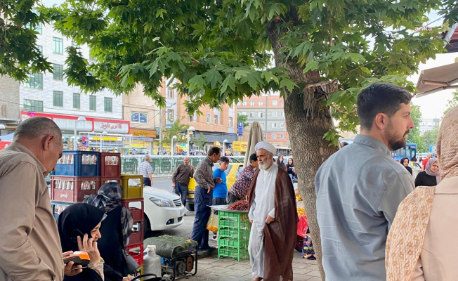 İran, ulusal para biriminden dört sıfır atacak