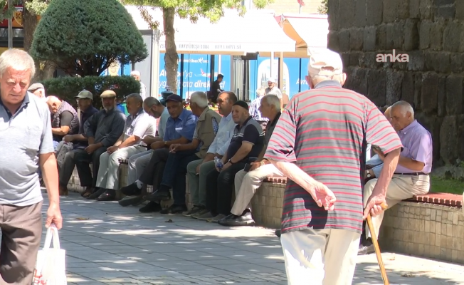 Kayserili emeklilerden 'geçim' tepkisi: ''Emekli gelmiş duvarın dibinde ağlıyor, emekli perişan. Paran bir şey etmiyor''