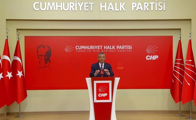 Özgür Özel, 'İBB Borsası'na ilişkin belge açıkladı... Özgür Özel: İBB soruşturmasındaki tutuklular, savcı ve eşleştirilen avukatlar aracılığıyla itirafçı yapılmak için tehdit ediliyor