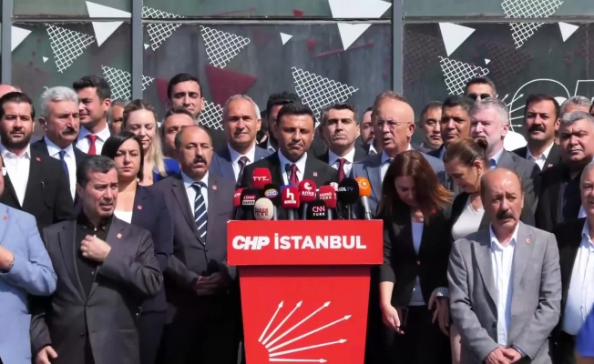 81 il başkanı, CHP İstanbul İl Başkanlığı’nda: “CHP’nin İstanbul İl Başkanı Özgür Çelik’tir. Mahkemenin aldığı karar bizler için yok hükmündedir”