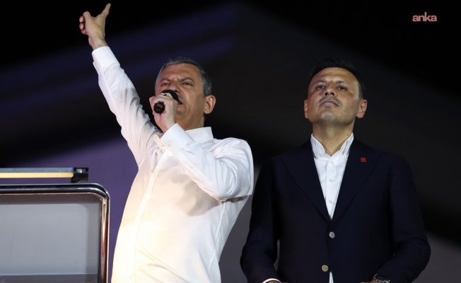 CHP'nin Zeytinburnu mitingi... Özgür Özel: Korkmayacağız, susmayacağız, sinmeyeceğiz