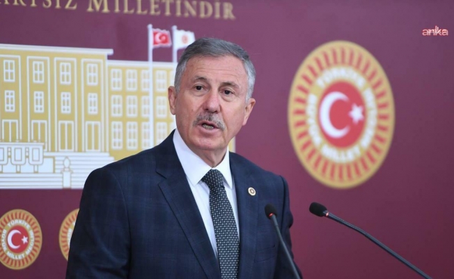 Selçuk Özdağ’dan KYK tepkisi: "Bu aymazlığın hesabını vermek zorundasınız" Selçuk Özdağ’dan KYK tepkisi: "Bu aymazlığın hesabını vermek zorundasınız"
