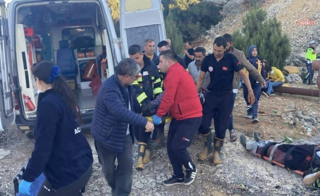 Mersin'de tarım işçilerini taşıyan servis kaza yaptı: 5 ölü, 14 yaralı