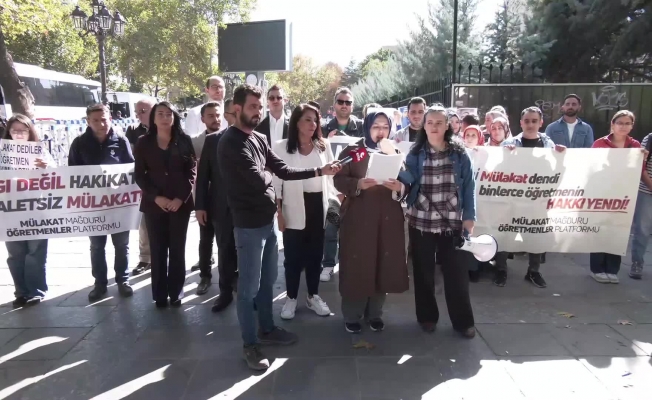 Mülakat mağduru öğretmenler, MEB önünde açıklama yaptı: Bu ülkenin mülakatlarla, sahte diplomalarla kaybedecek bir saniye daha vakti yoktur