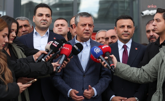 Özgür Özel: “Trump’tan meşruiyet dilenenlere, Meclis zemininde meşruiyet kazandırmamızı kimse beklemesin”