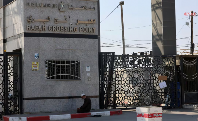 Refah Sınır Kapısı’nın açılması ertelendi; İsrailli yetkili, “hazırlıklar sürüyor” dedi