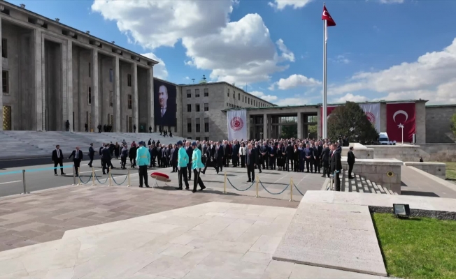 TBMM’de yeni yasama yılı… TBMM anıtında tören düzenlendi