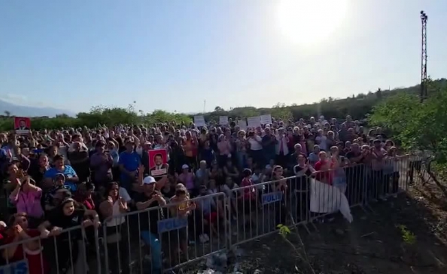TOKİ için kamulaştırma yapılan Samandağ’da miting: "Hiçbir yerde bu kadar toprağa çökülmedi, hiçbir yerde bu kadar rezerv alan gerçekleşmedi"