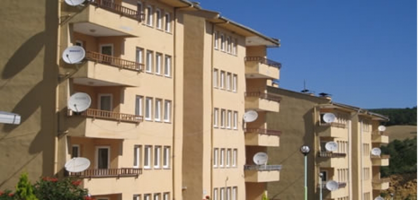 Özgür Ceylan: Personel Lojman Beklerken Genel Sekretere Birkaç Daire Tahsis Edildi